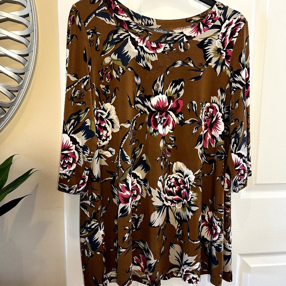 Kim & Co, brown tunic top, 3/4 sleeves size L